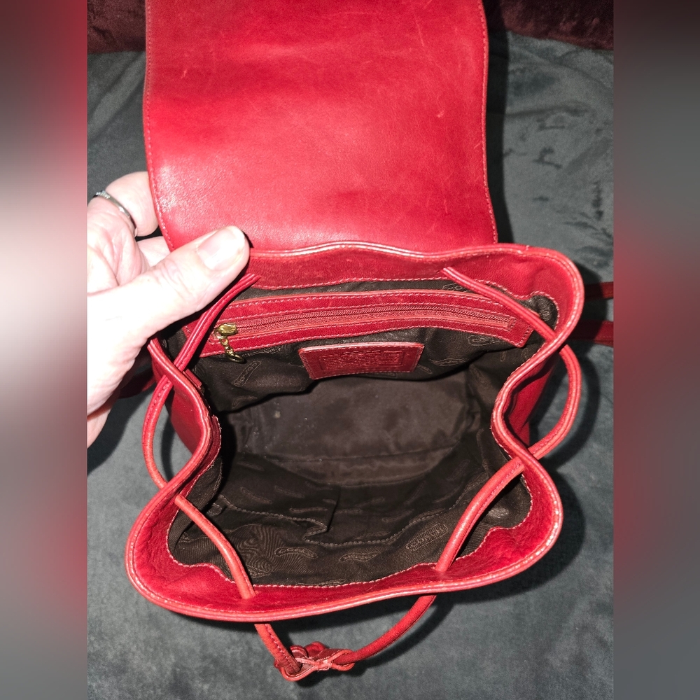 Coach VINTAGE LEGACY Red Glove Tanned leather backpack. EUC - Picture 12 of 16